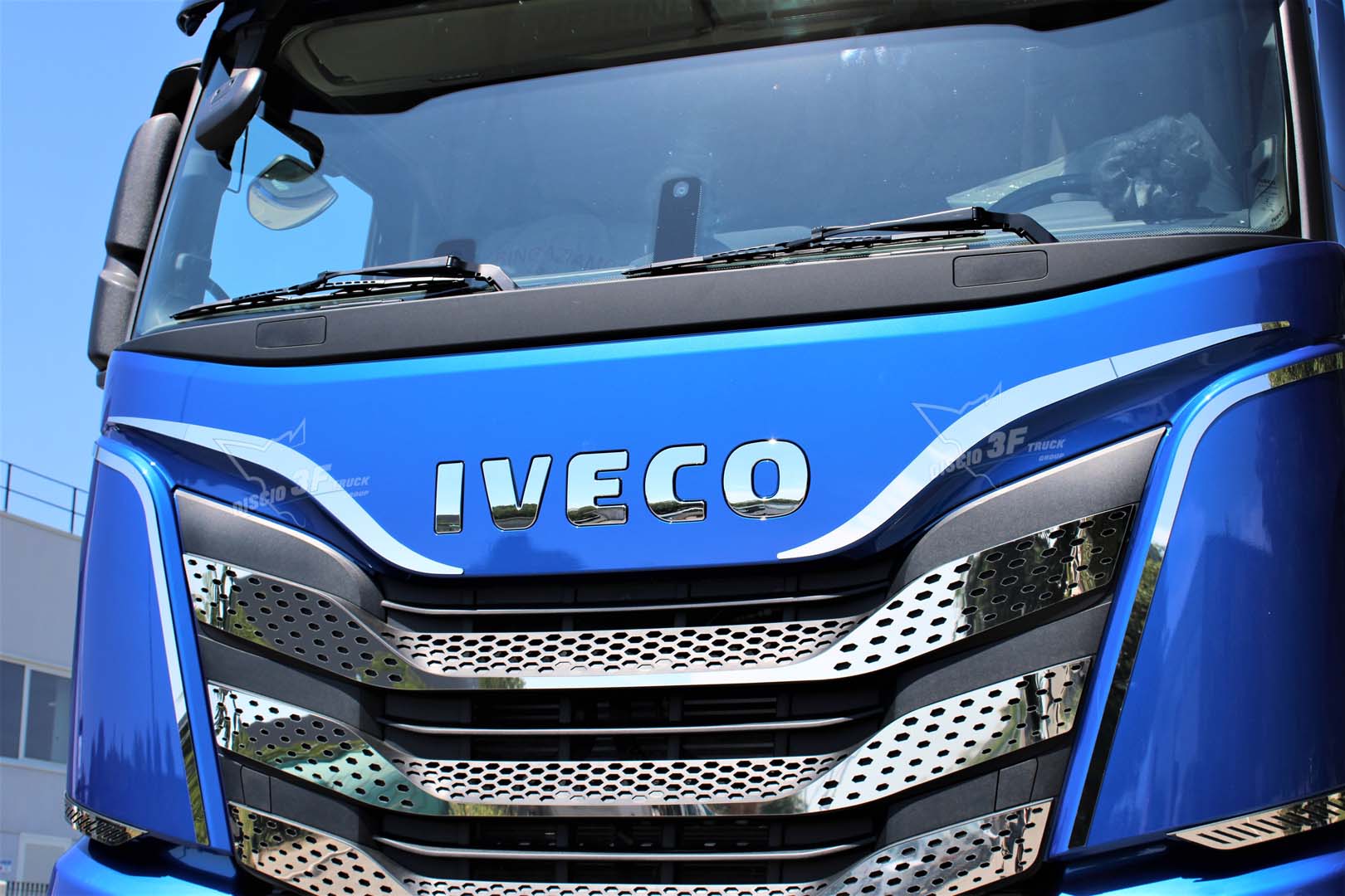 Placche sup. mascherone