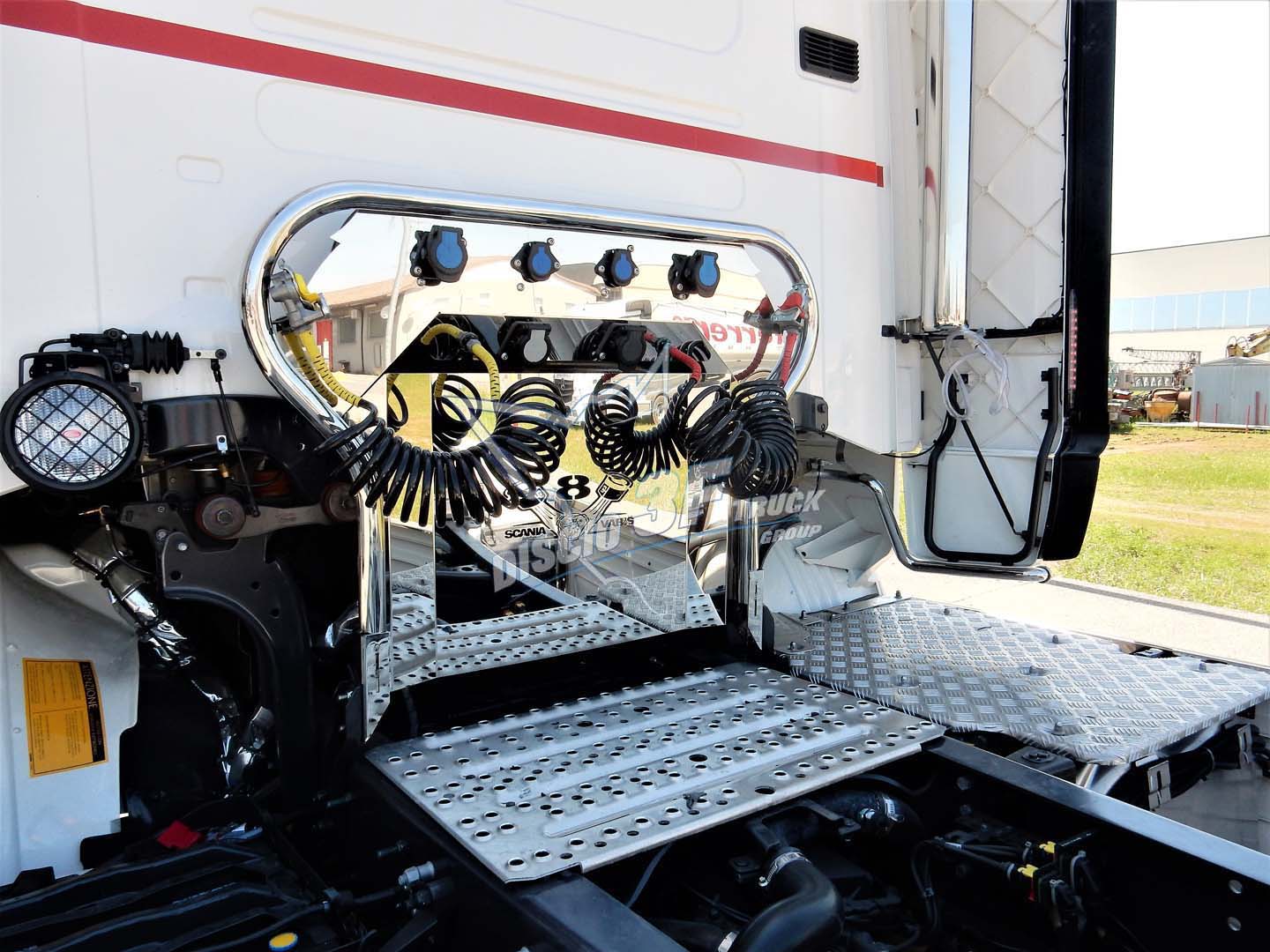 Porta cavi posteriore - immagine 15