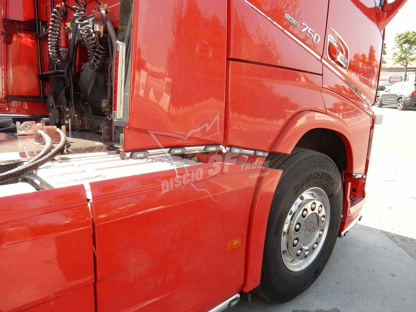 Tubi sotto cabina, Volvo FH4 - immagine 5