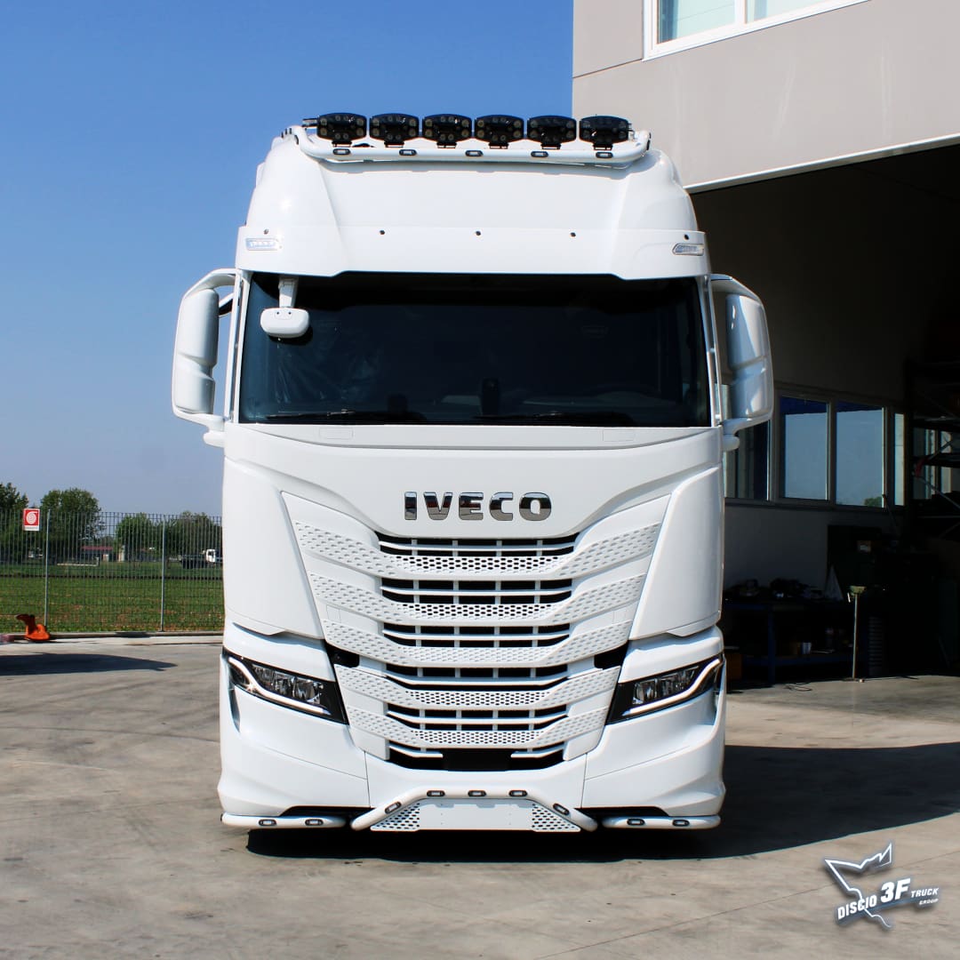 Accessori Essenziali per Camion Iveco: Migliora il Tuo Veicolo con le Migliori Soluzioni