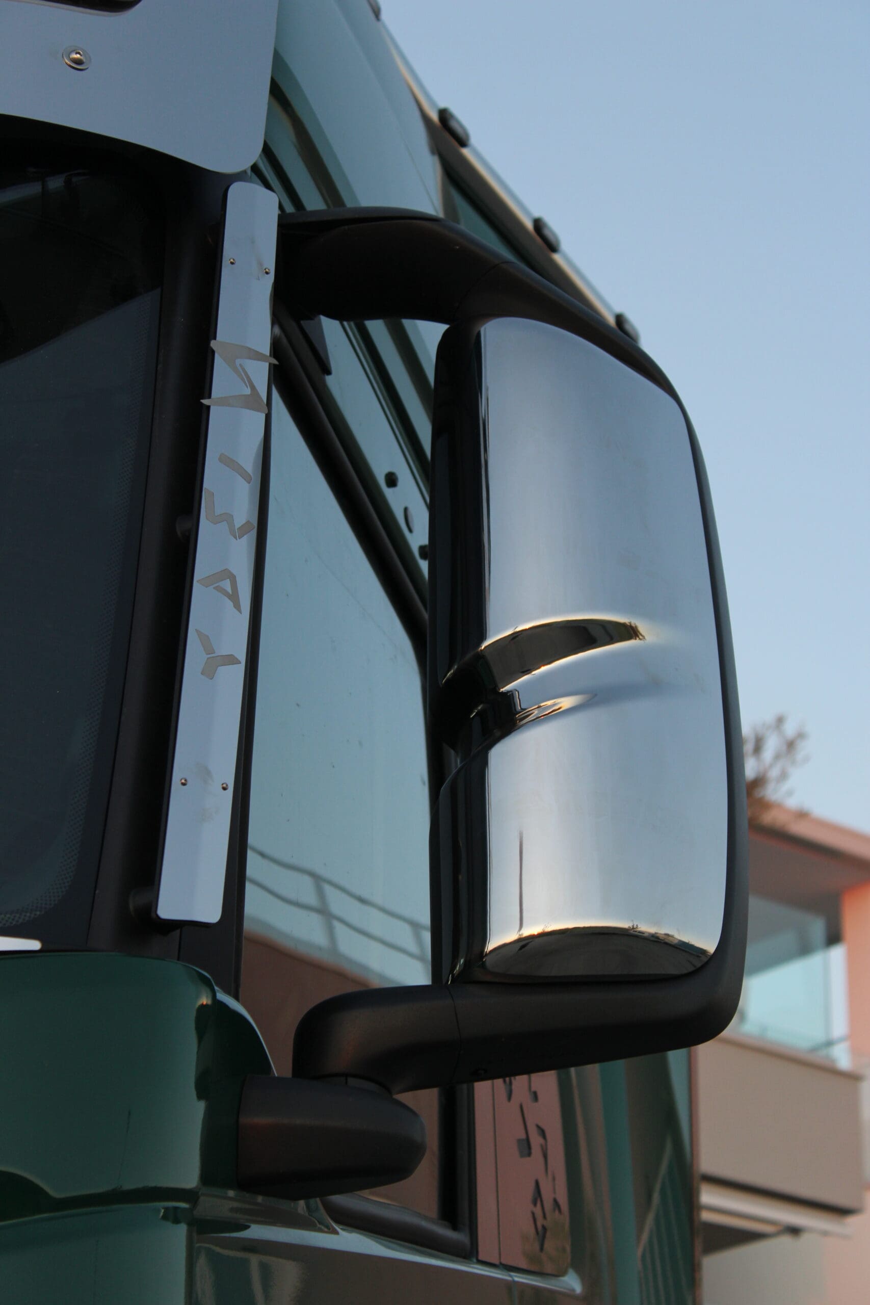 KIT PLACCHE DEFLETTORE ARIA LATERALE PARABREZZA