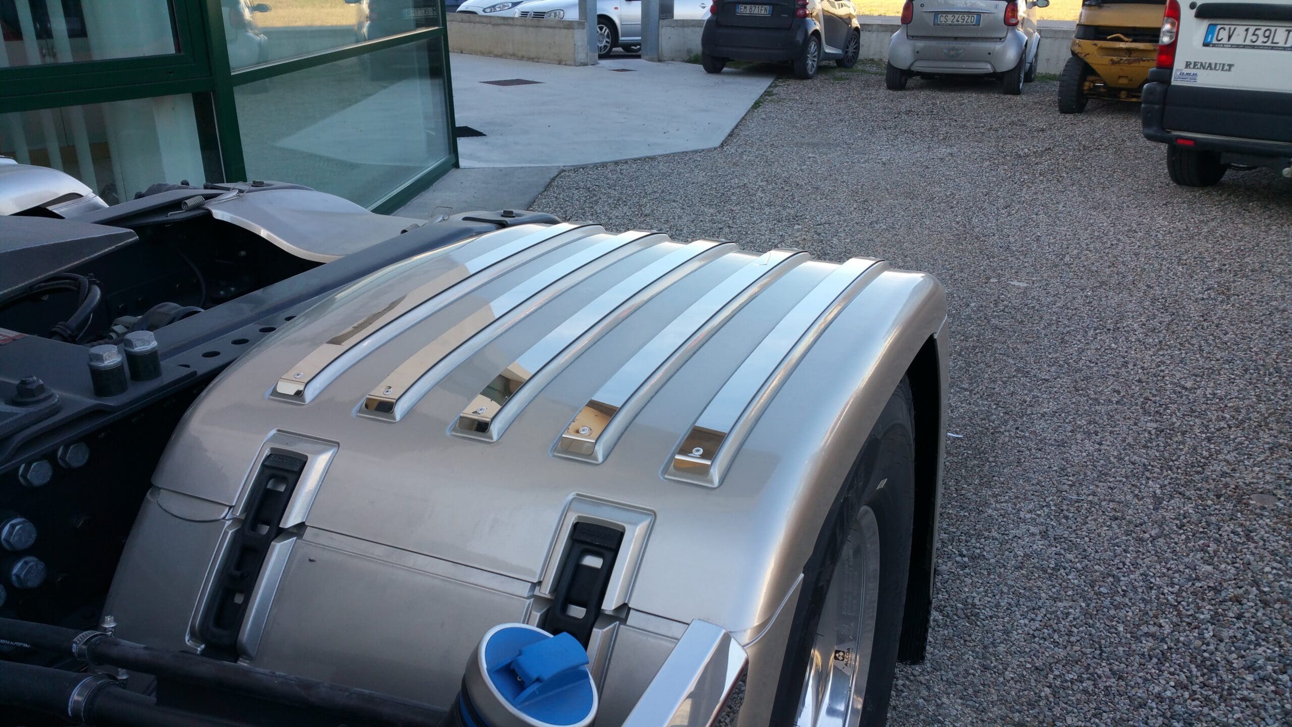 Kit placche parafango 10 pz - immagine 2