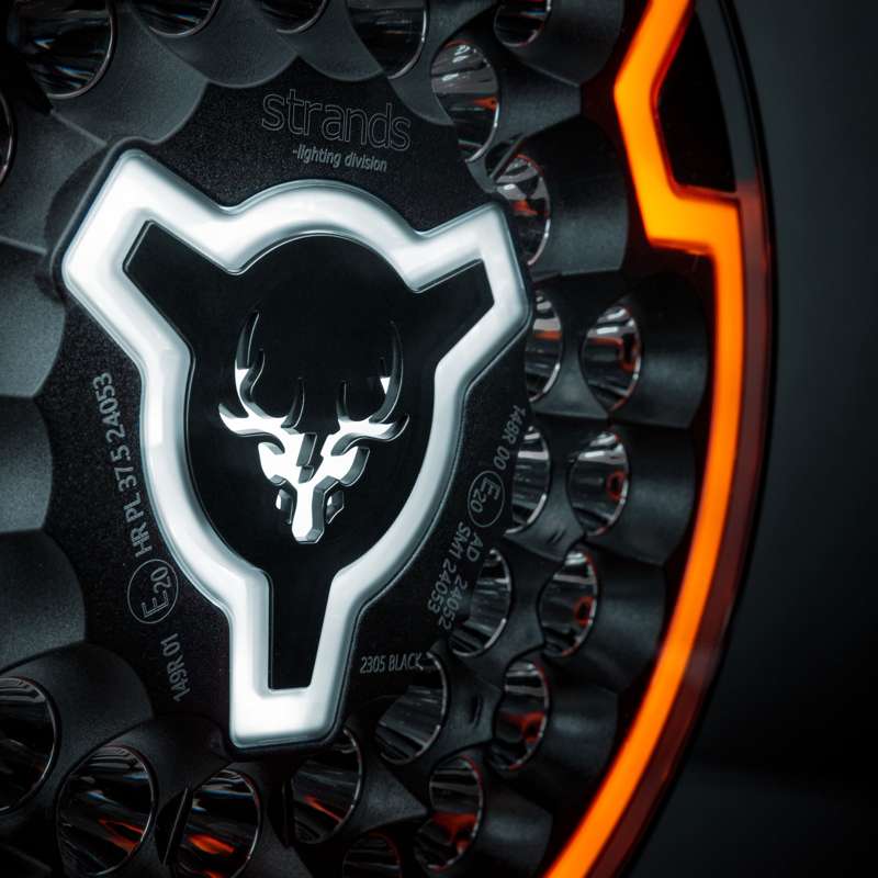 Strands Lighting Division FREEDOM MAXIMUM POSITION LIGHT 9″ DARK White/Amber Pos. | Optimized Beam - immagine 3